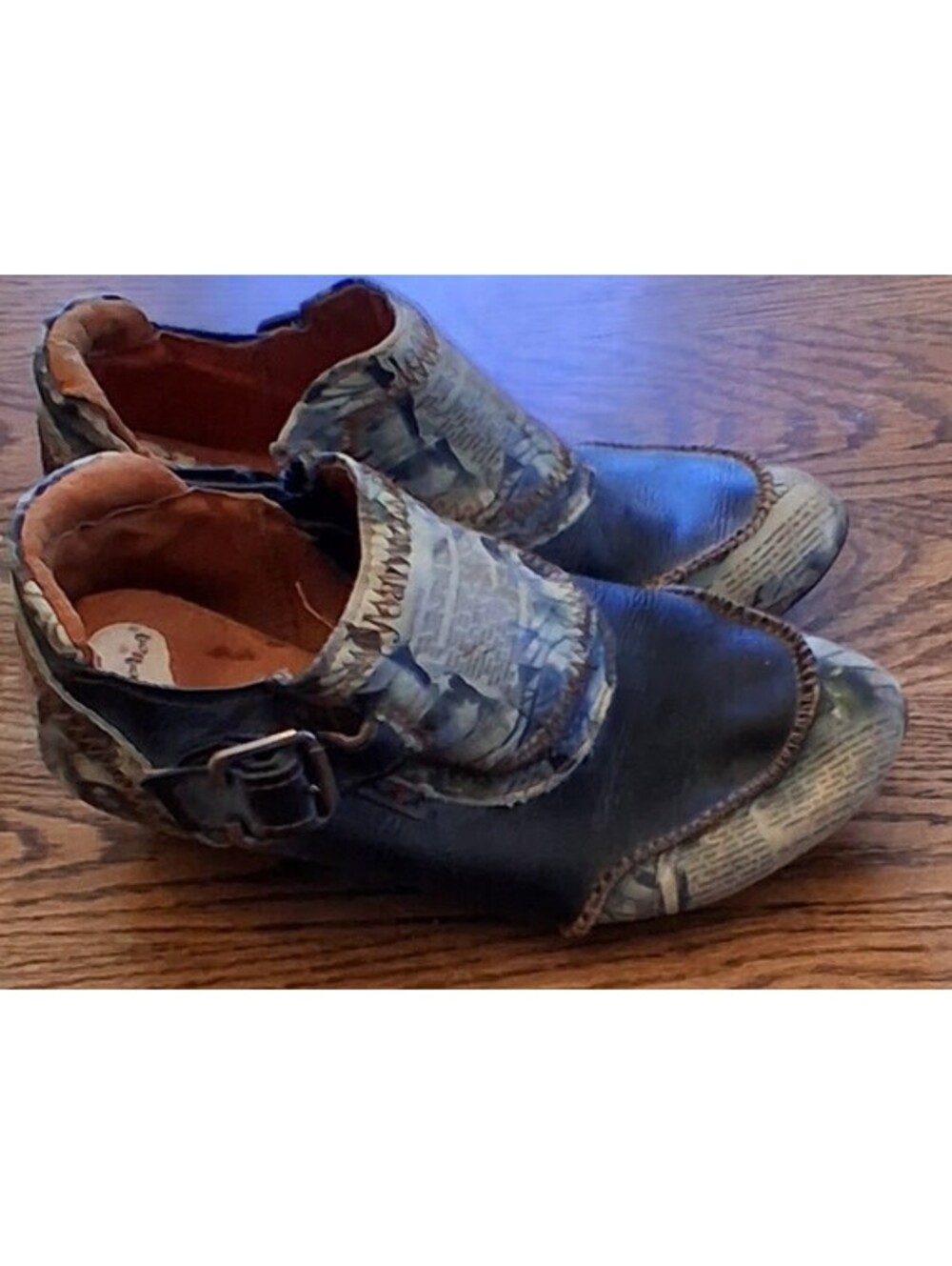 Maia Original Princess of the World Leather Buckle Ankle Boots Us 6